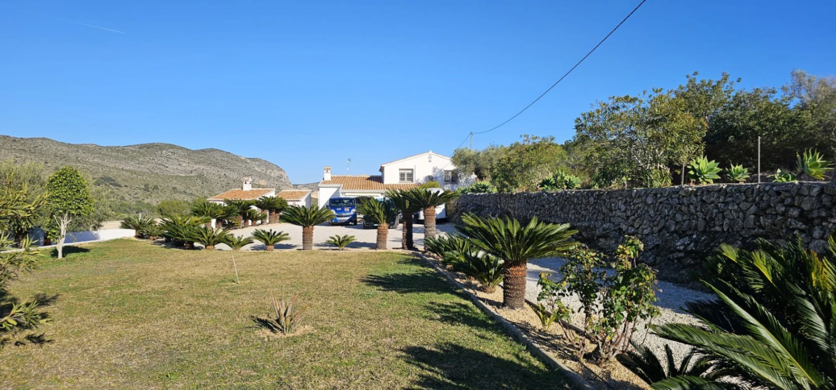Betoverende finca in Benissa: natuur, privacy en de authentieke mediterraanse stijl.