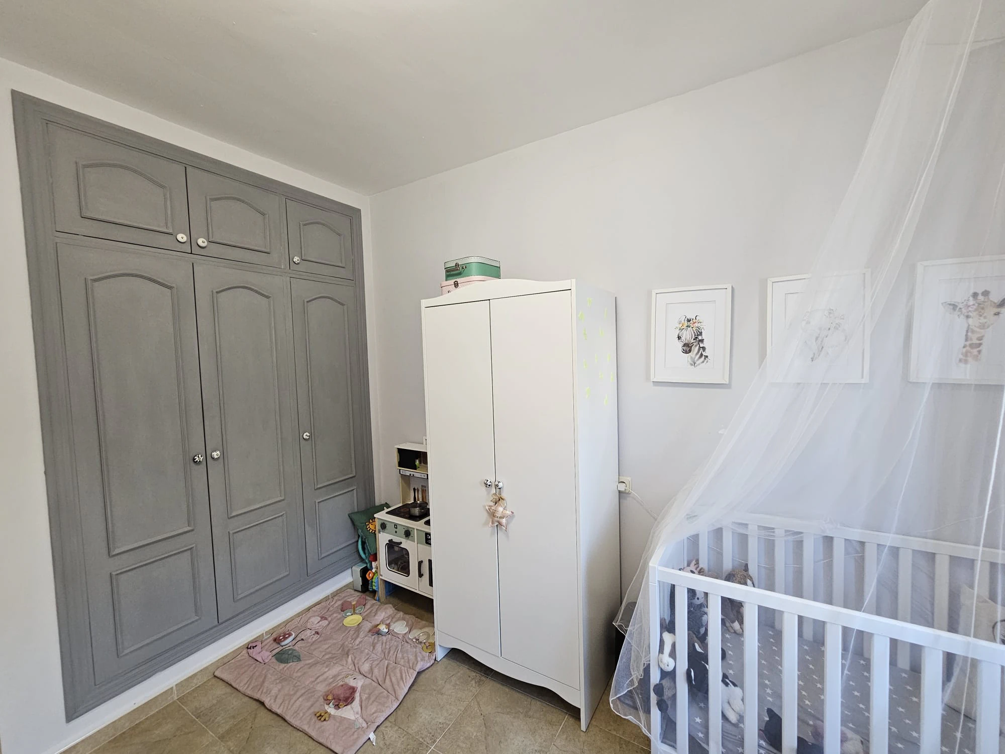 Casa adosada en venta en Benitachell con 2 dormitorios y piscina comunitaria.