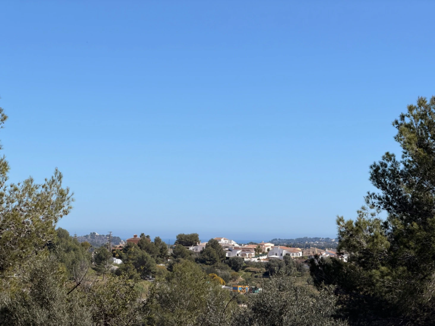 Terreno rústico en venta con vistas al mar en Los Molinos, Benitachell