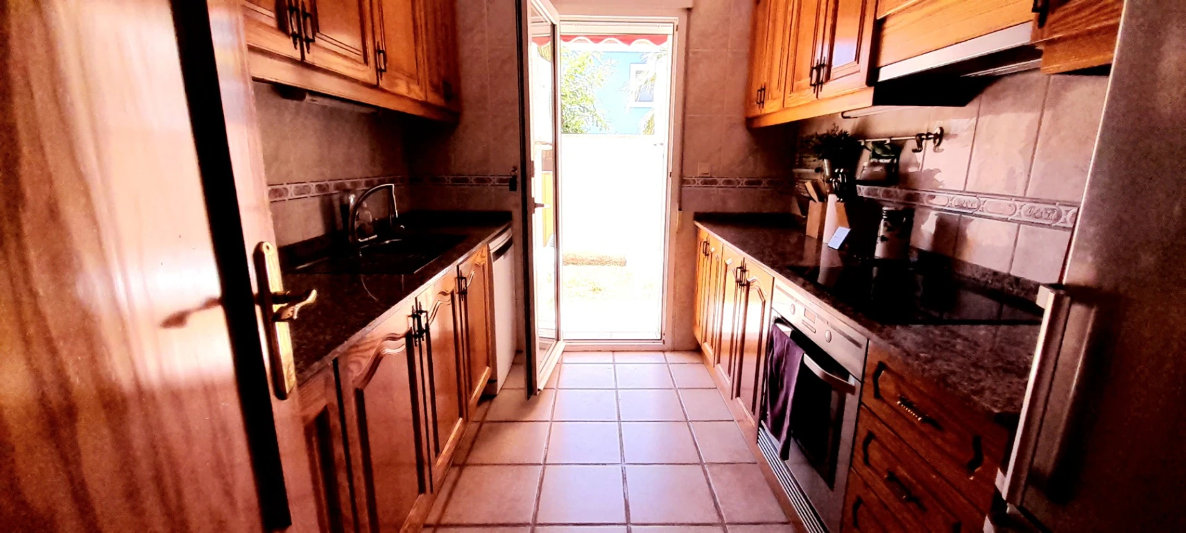 Chalet amplio y tradicional - Denia
