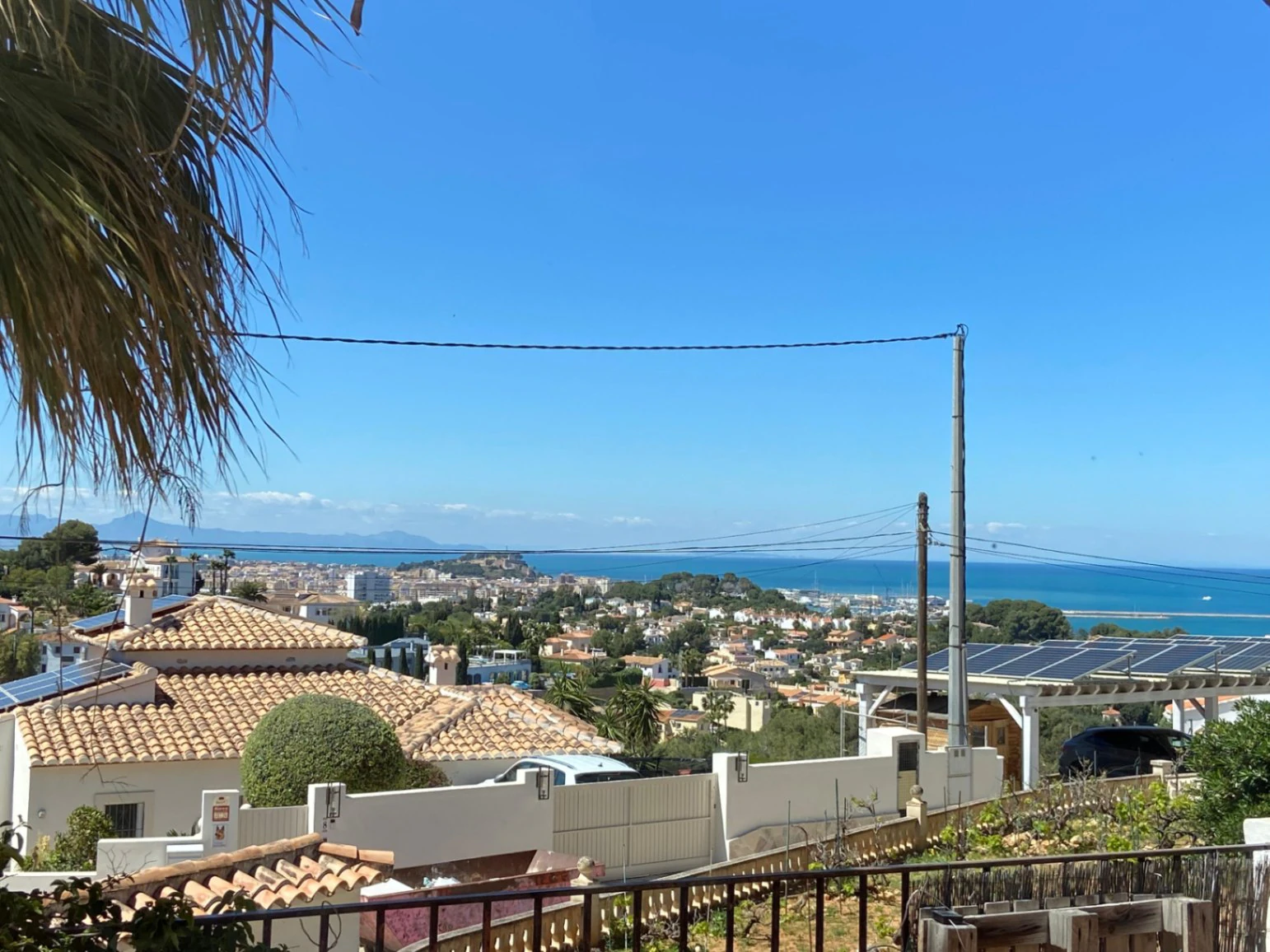 Villa Ibicenca con vistas panorámicas al Mar y a la Montaña en Dénia