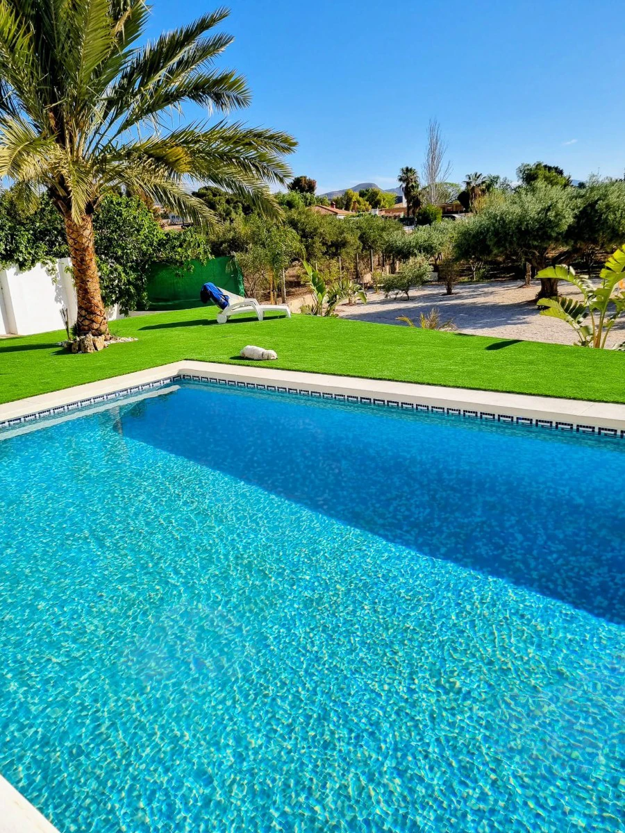 Finca te verkoop in Alicante