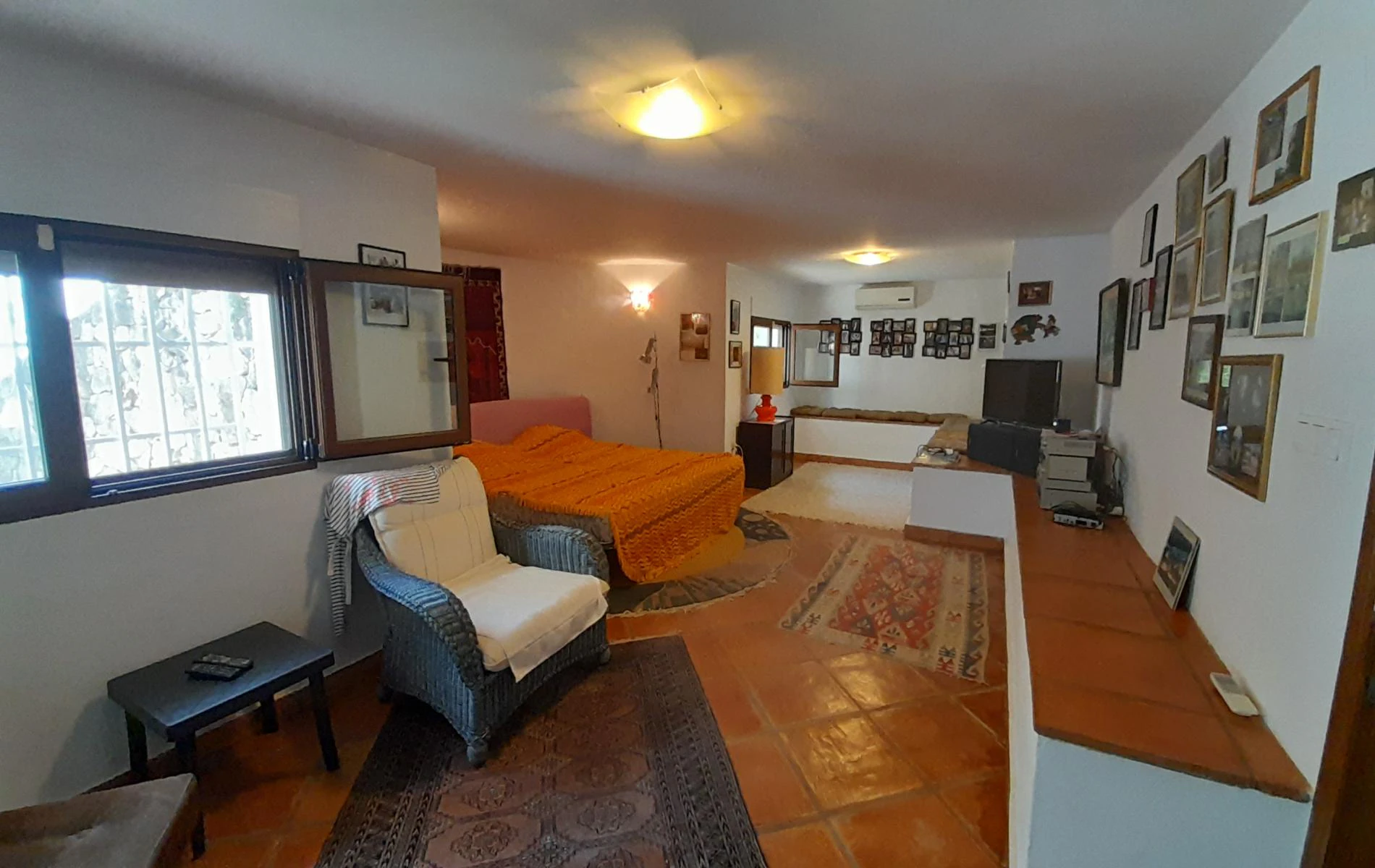 Hermosa villa tradicional con parcela adyacente de 979m2 - Monte Pego, Dénia