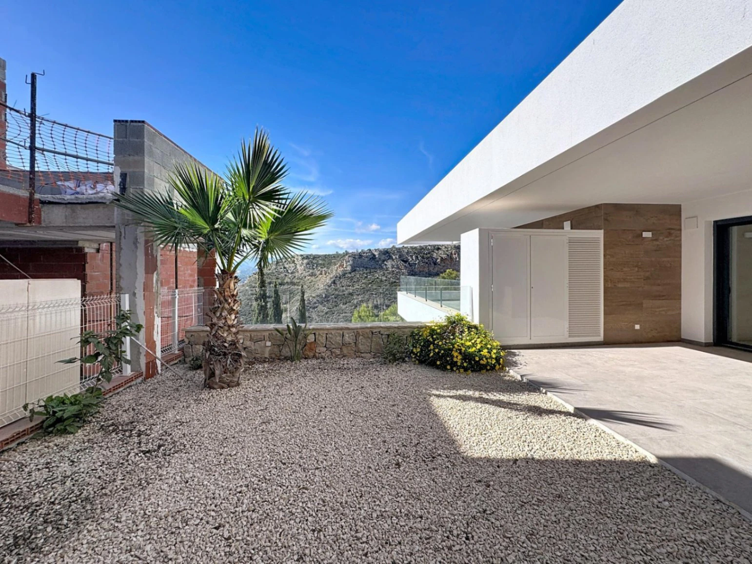 Cumbre del Sol appartement met tuin te koop in Montecala Gardens