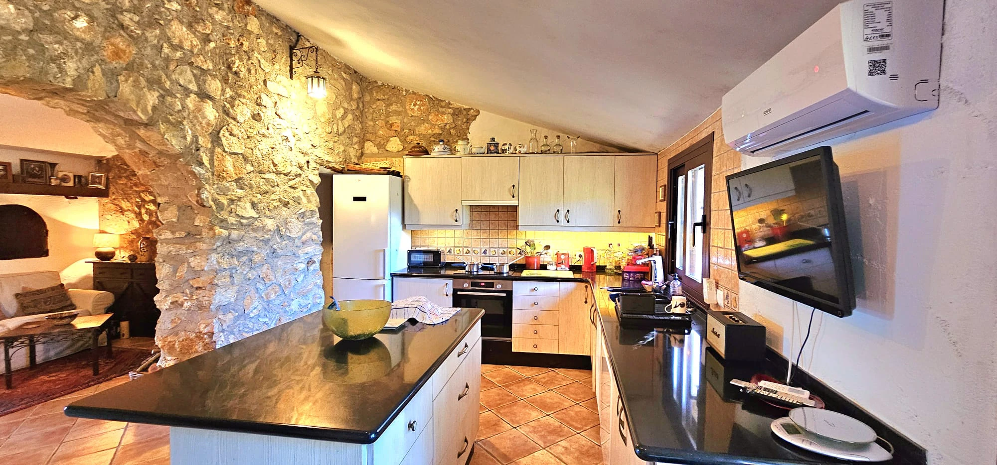 Charmante finca in Canor, Benissa: natuur, comfort en een vrij uitzicht