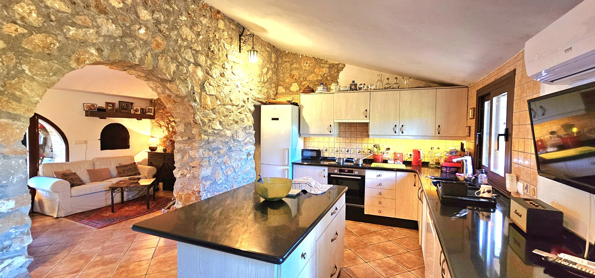 Charmante finca in Canor, Benissa: natuur, comfort en een vrij uitzicht