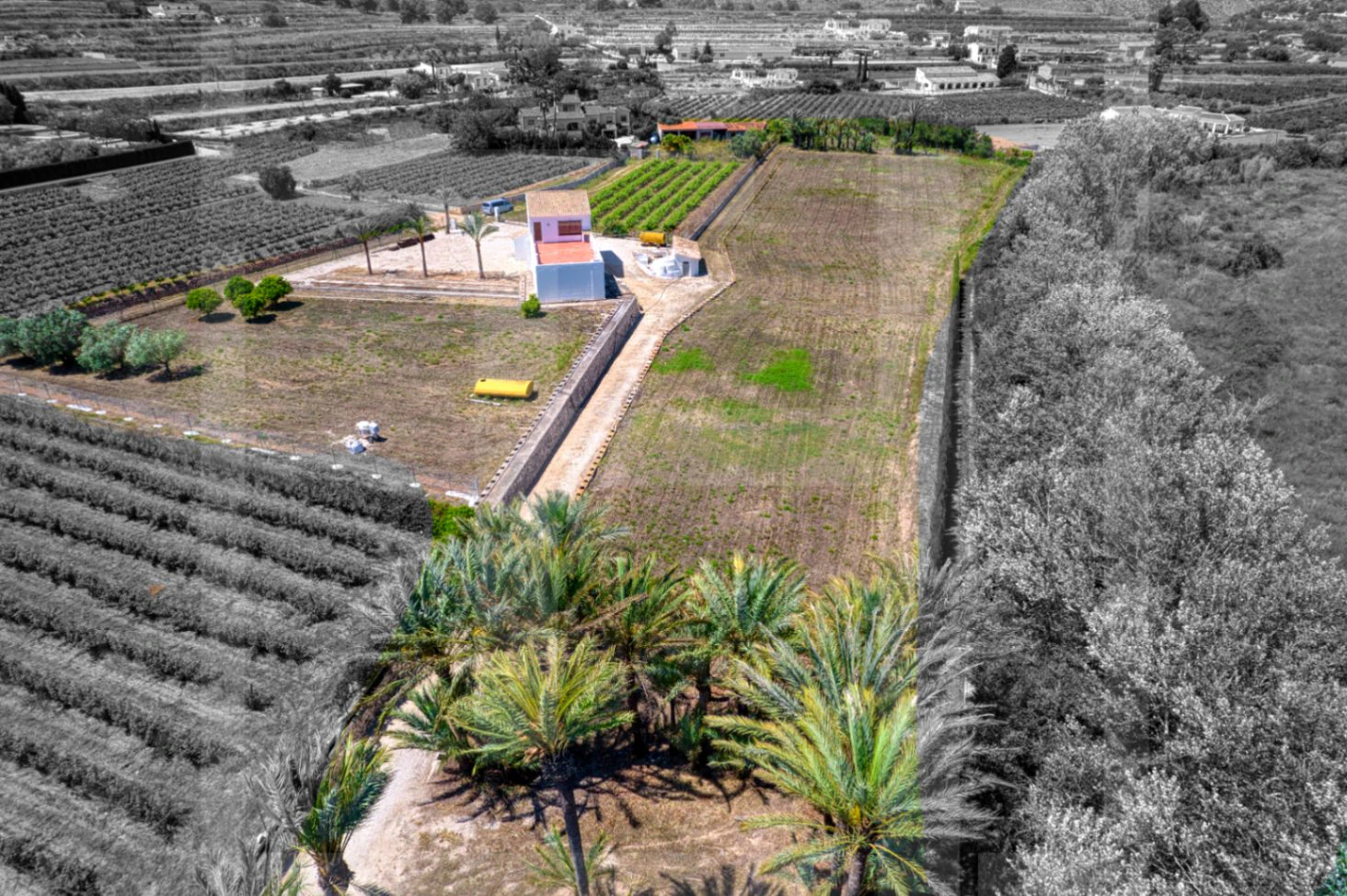 Uitzonderlijk landelijk onroerend goed met ontwikkelingspotentieel in Moraira/Teulada