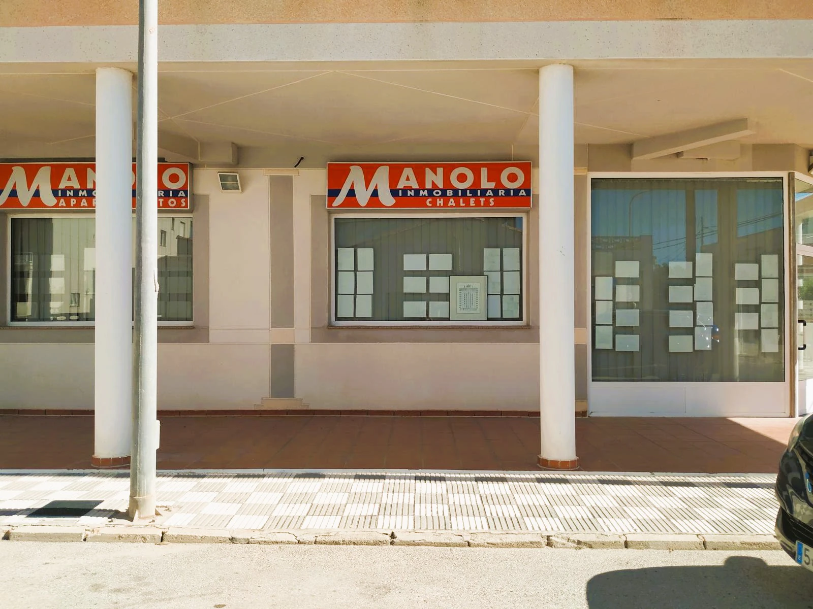 Local multifuncional en planta baja con excelente accesibilidad y espacio exterior - Bellreguard