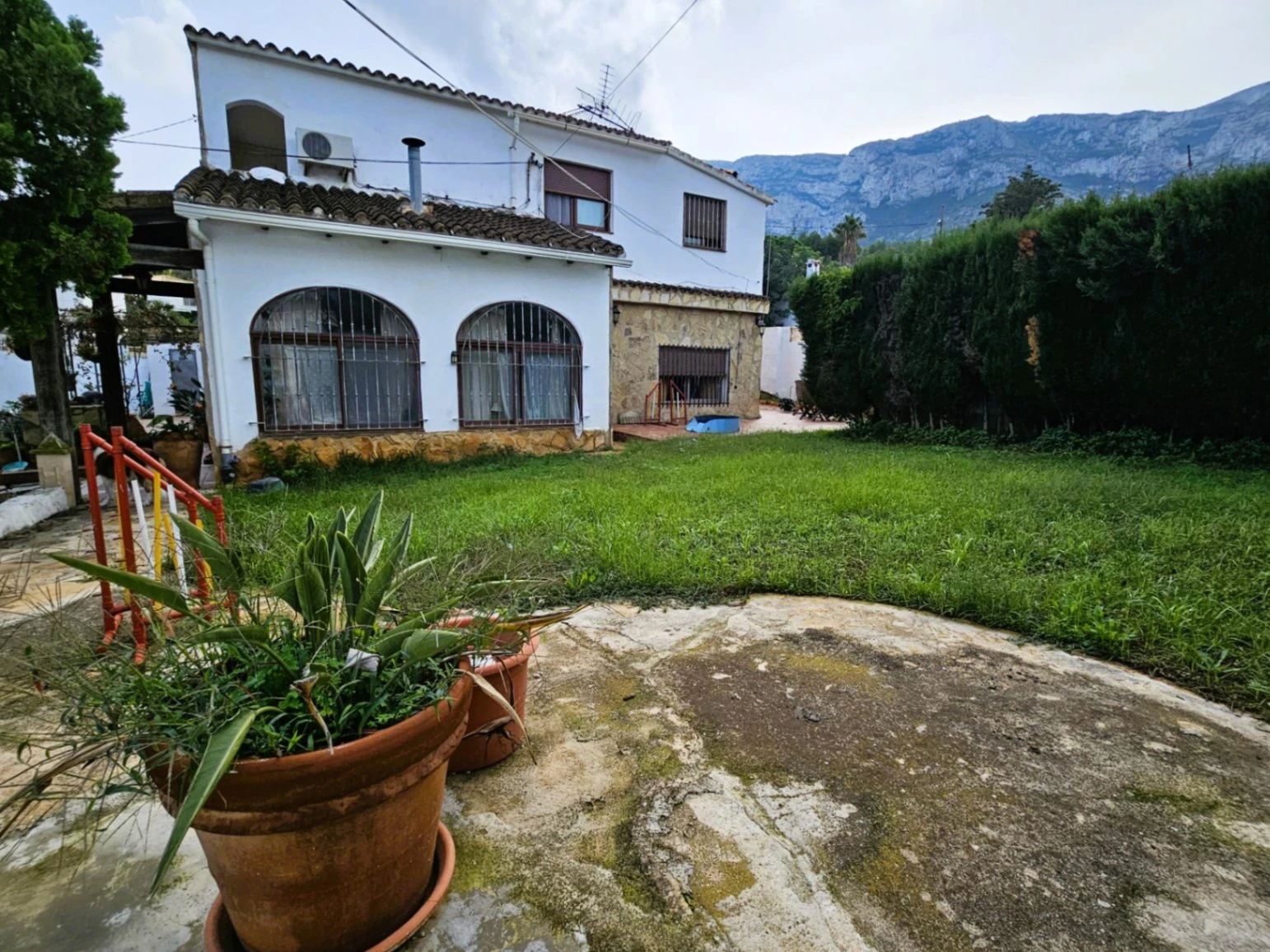 Encantadora villa rústica con vistas espectaculares en el Montgó, Dénia