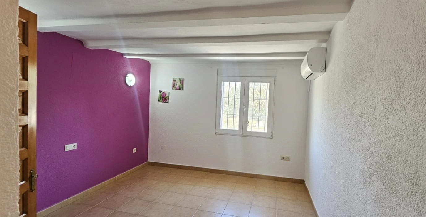 Betoverende finca in Benissa: natuur, privacy en de authentieke mediterraanse stijl.