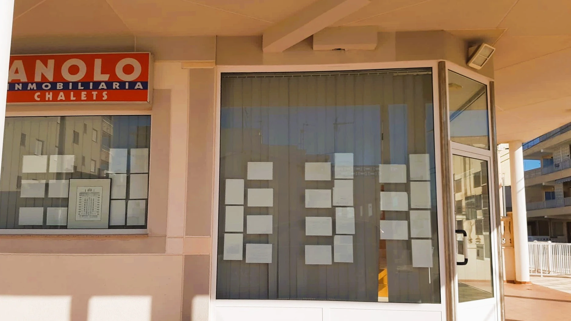 Local multifuncional en planta baja con excelente accesibilidad y espacio exterior - Bellreguard