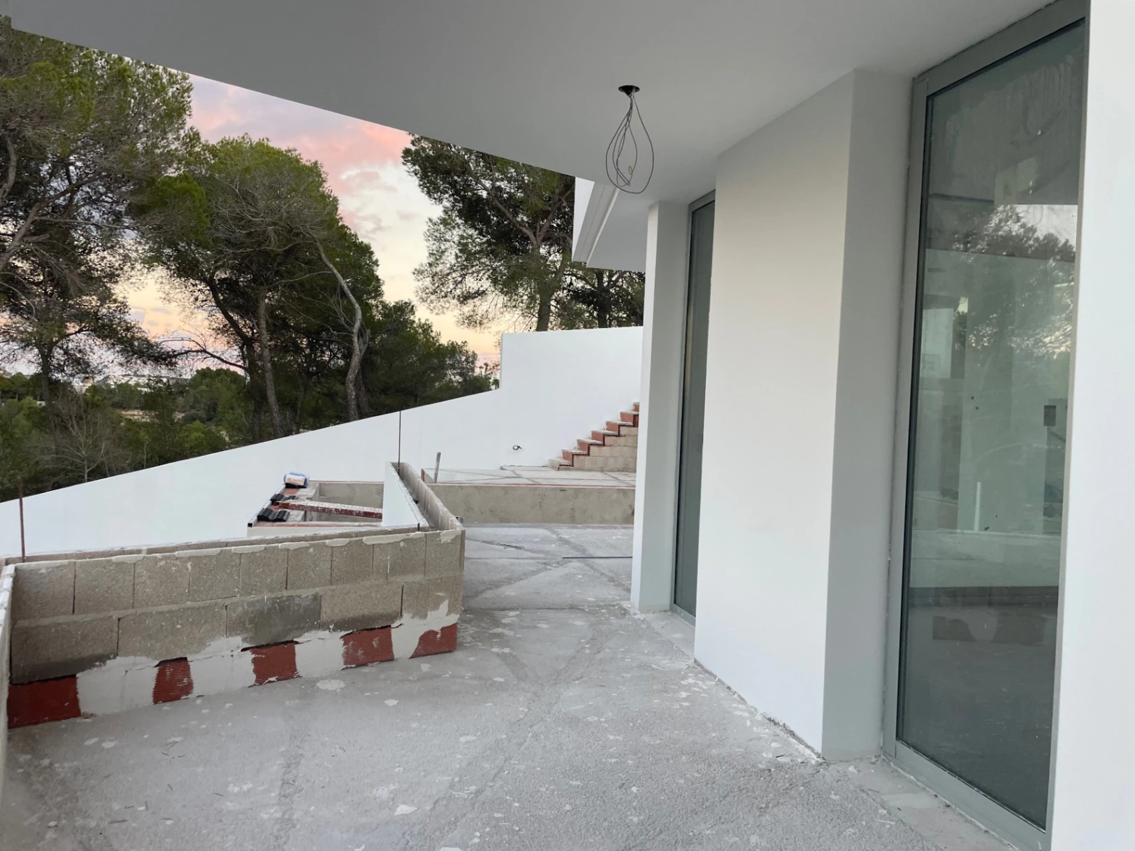 Villa de obra nueva con preciosas vistas abiertas en venta en Benimeit, Moraira
