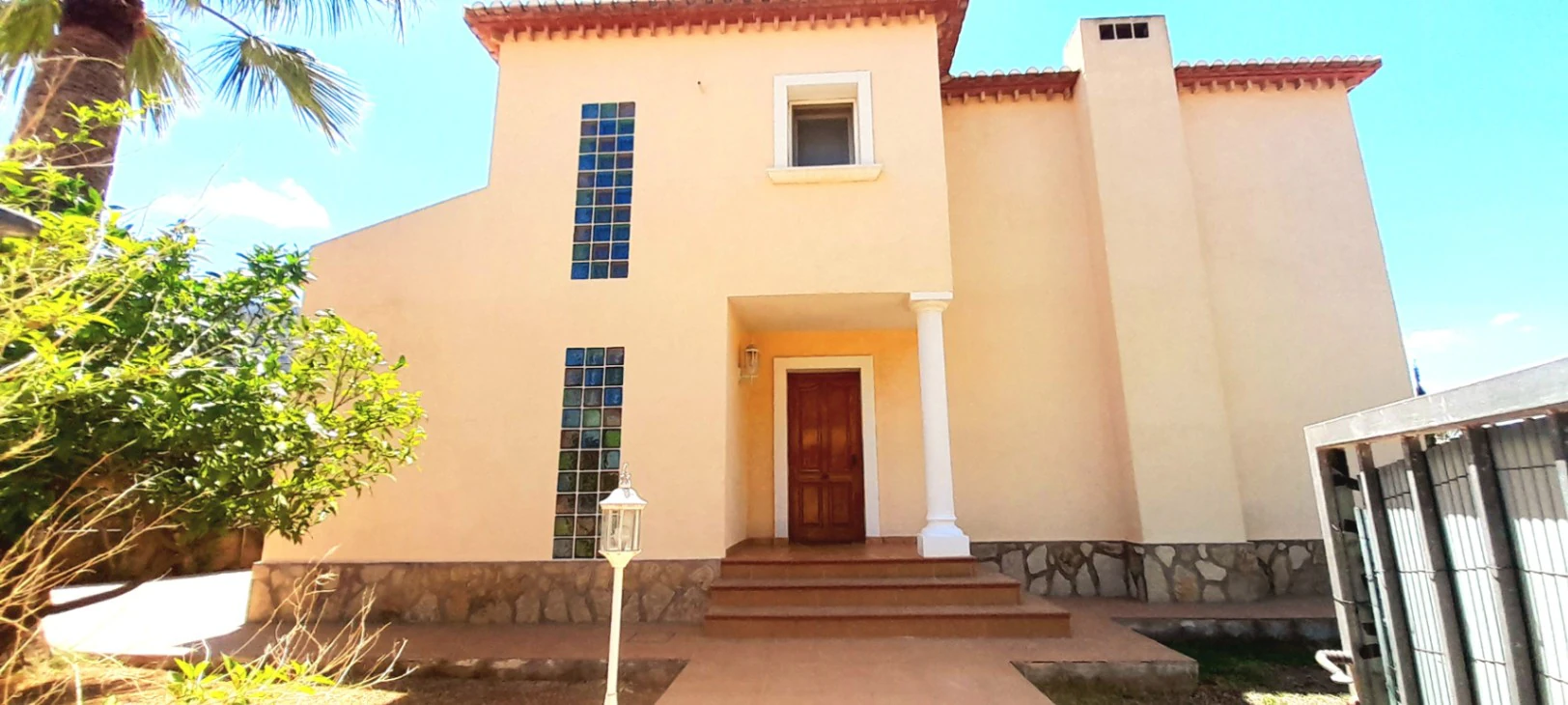 Chalet amplio y tradicional - Denia
