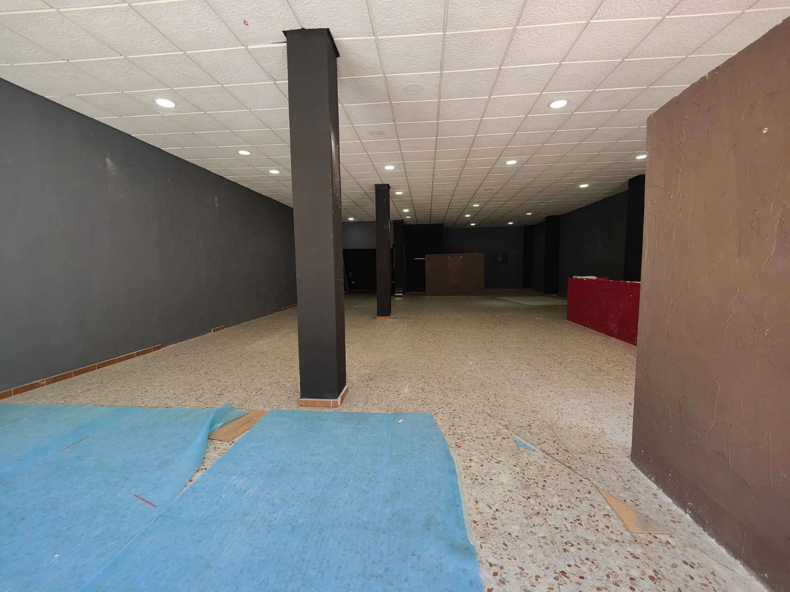Espacioso Local Comercial - Teulada