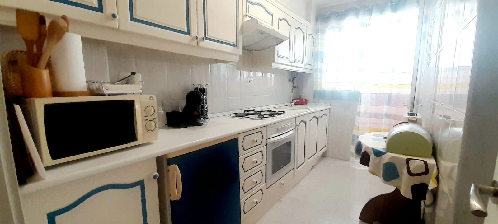 Opgeknapt appartement te koop met 2 slaapkamers en gemeenschappelijk zwembad in Jávea, Alicante