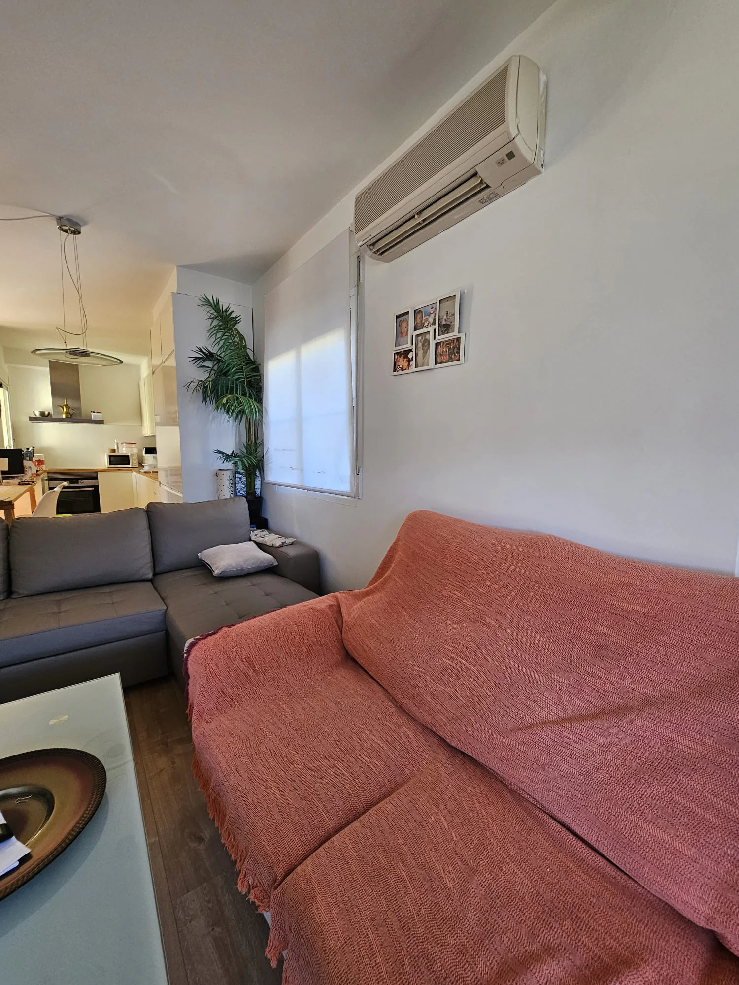 Mediterrane charme op enkele stappen van de zee: tussenwoning in Las Marinas - Denia