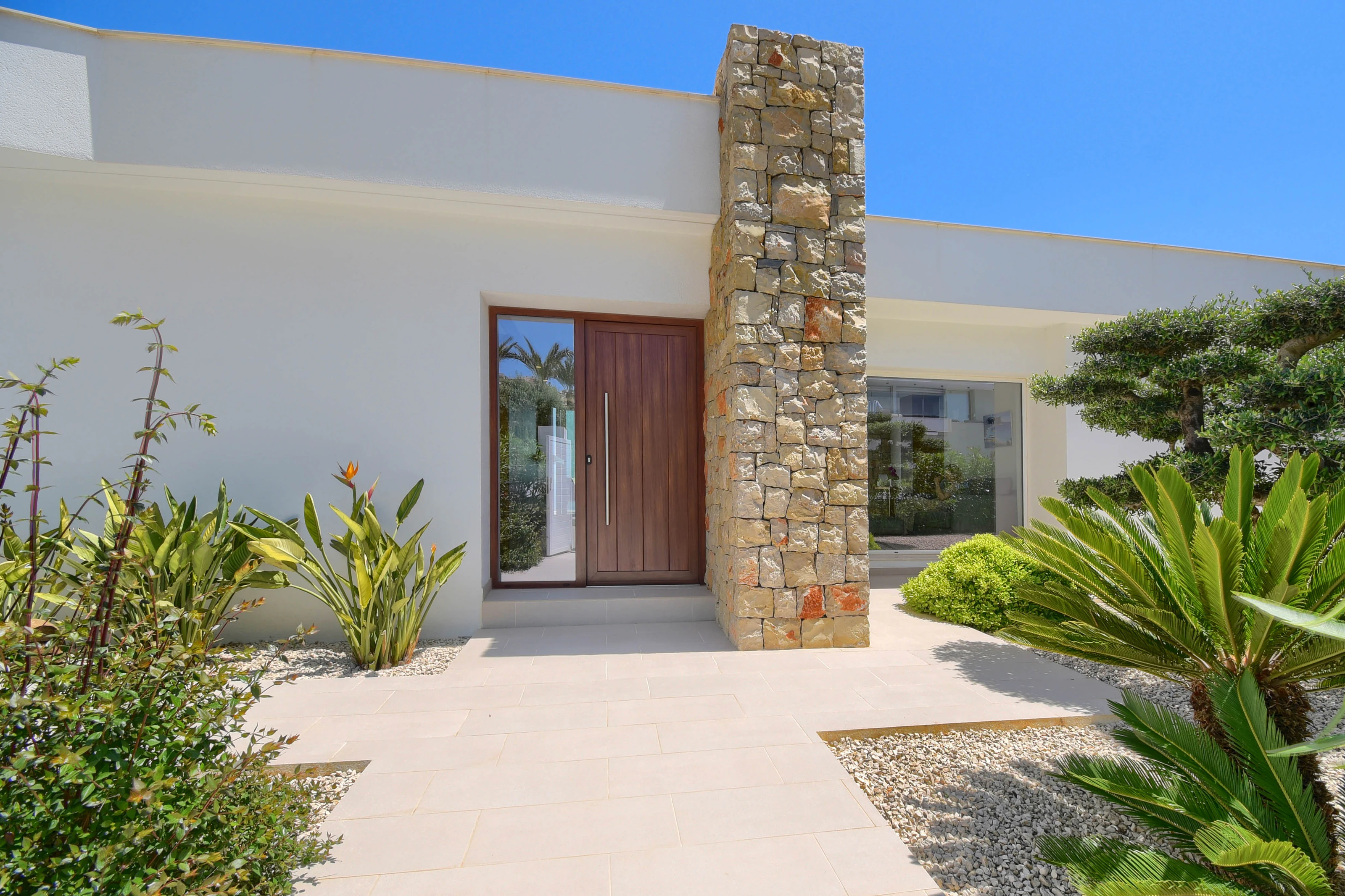 Villa de lujo con vistas panorámicas al mar - Estilo moderno