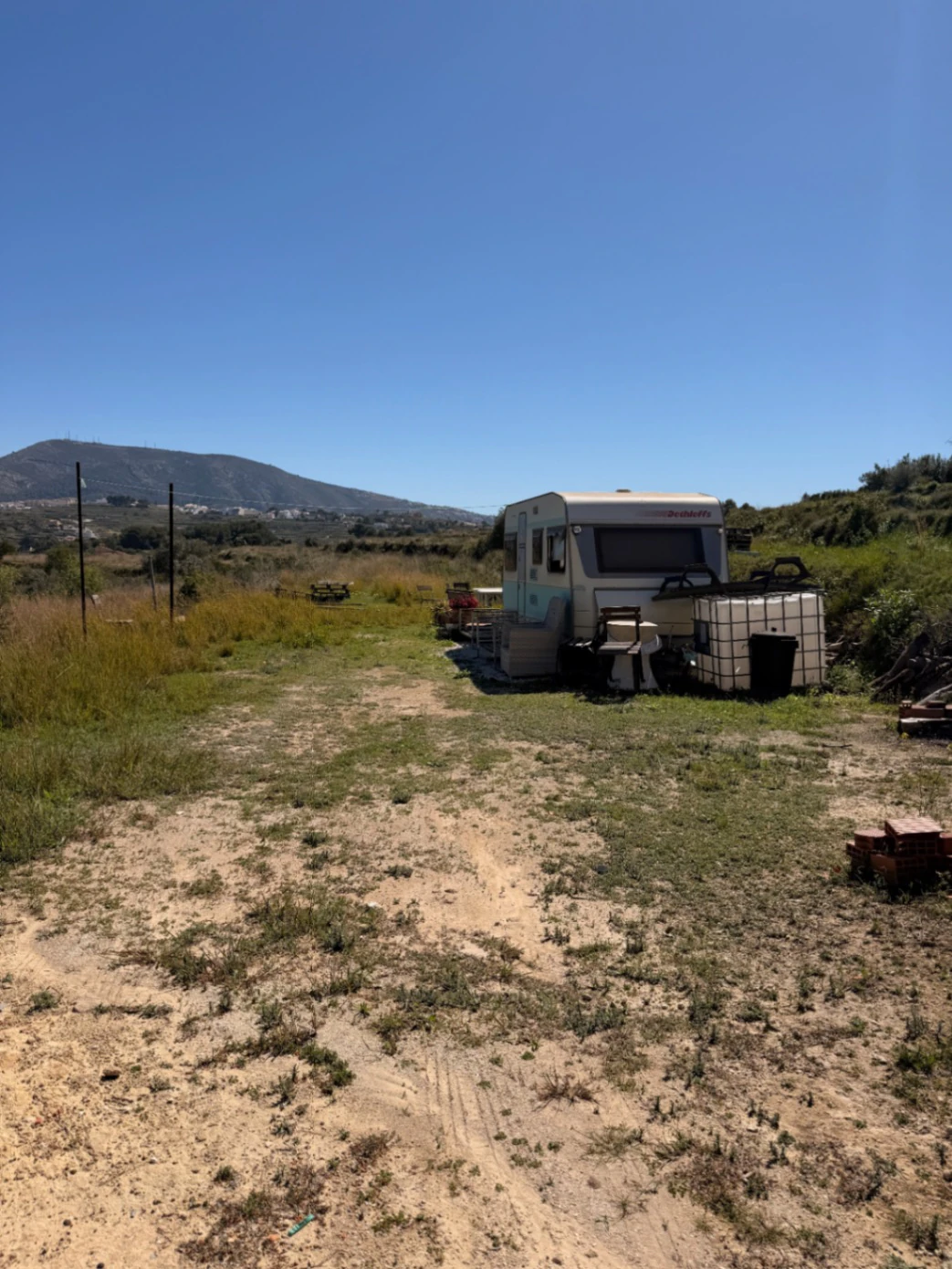 Terreno rústico en venta con vistas al mar en Los Molinos, Benitachell
