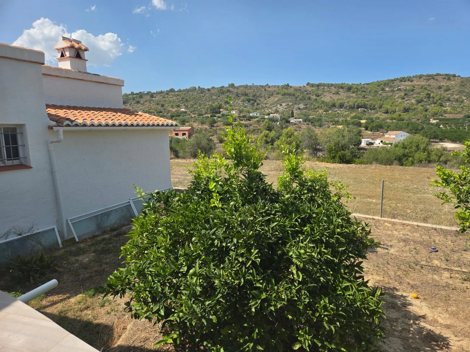 Betoverende finca in Benissa: natuur, privacy en de authentieke mediterraanse stijl.