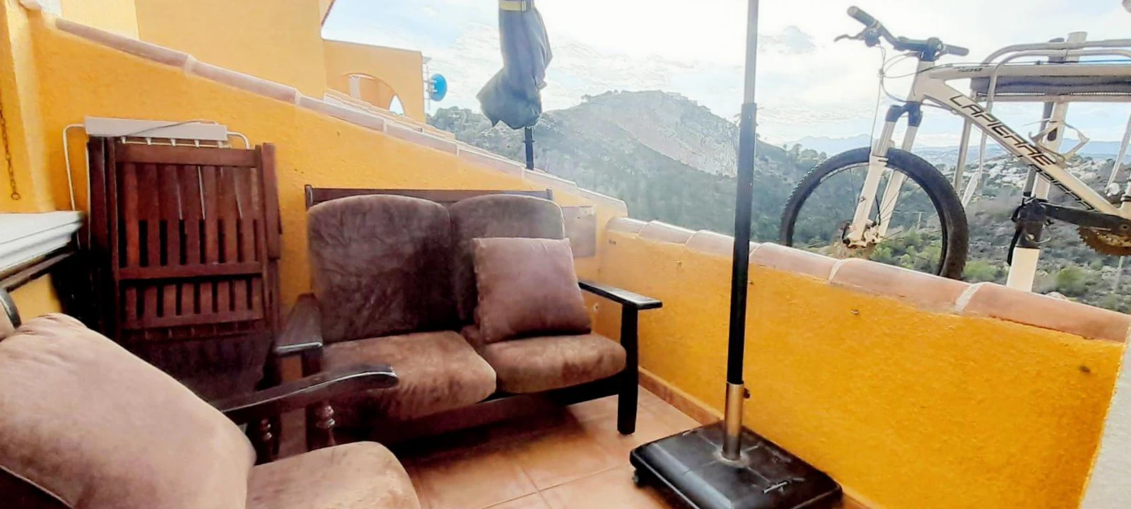 Adosado con encanto en Cumbre del Sol – Tu refugio entre montaña y mar