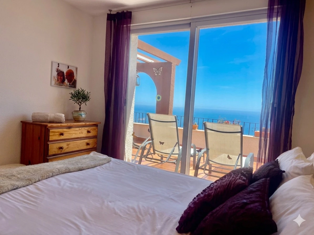 APARTAMENTO EN PUEBLO PANORAMA CON IMPRESIONANTES VISTAS AL MAR. PRIMER PISO