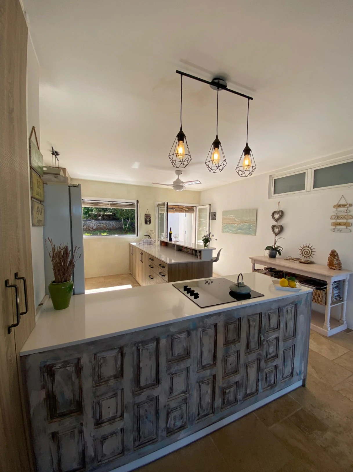 Villa Ibicenca con vistas panorámicas al Mar y a la Montaña en Dénia