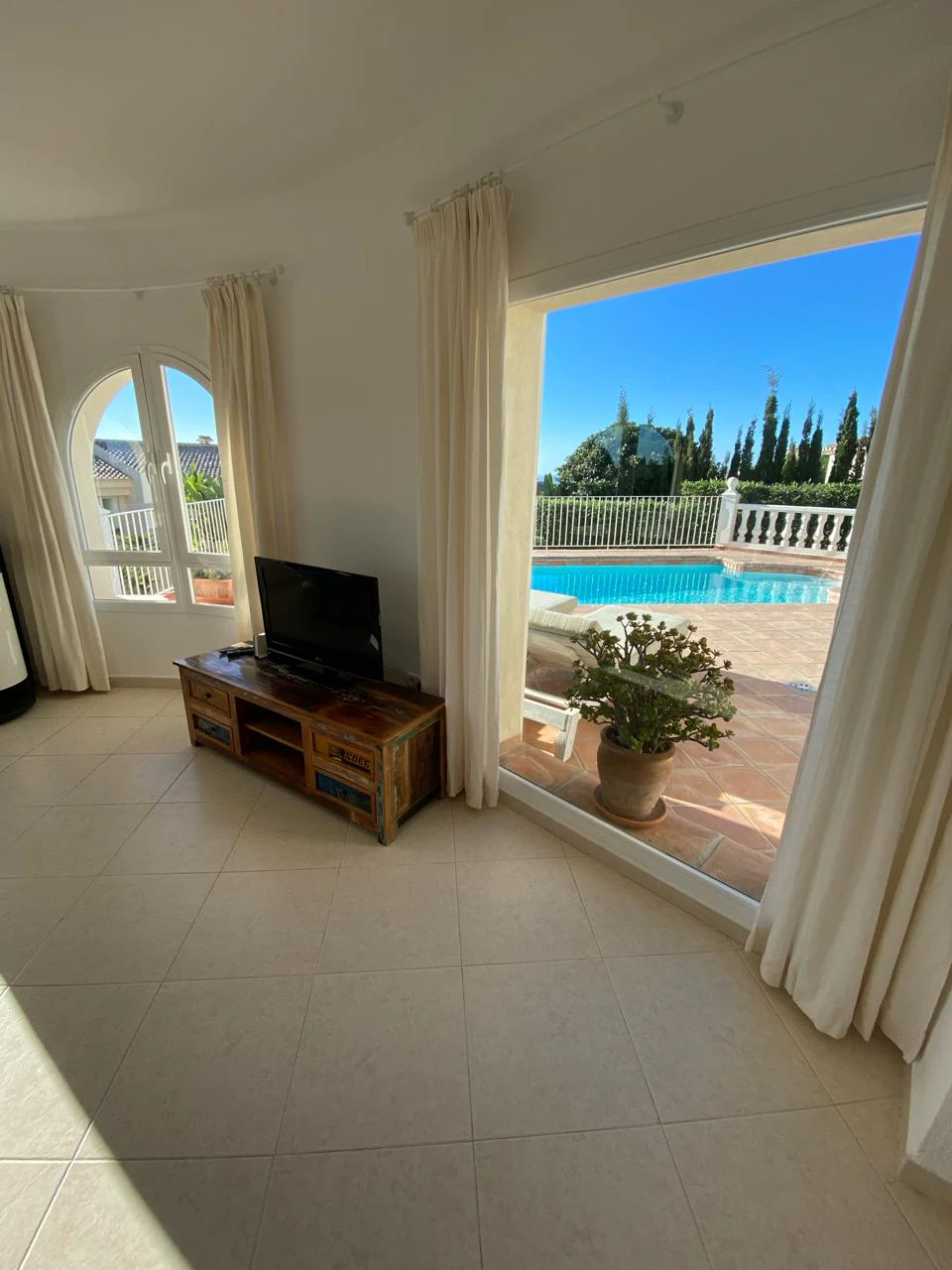 Villa in Cumbre del Sol – Jahresmiete ab dem 15. September