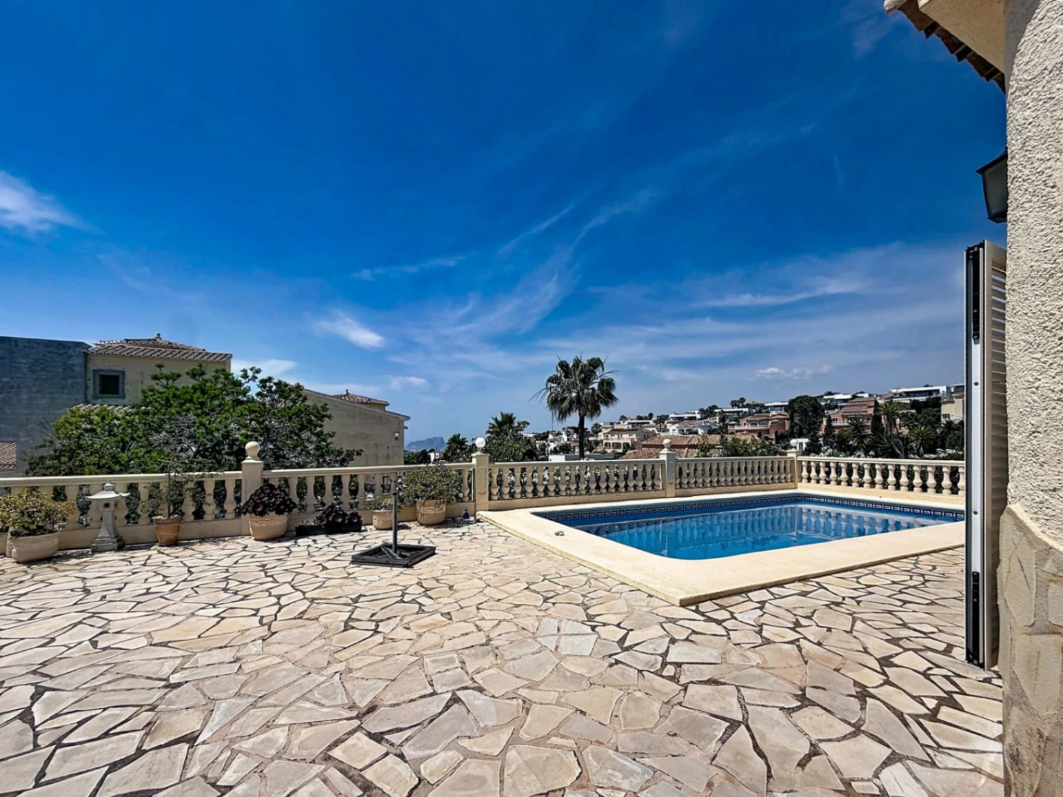 Villa en residencial magnolias cumbre del sol costa blanca norte
