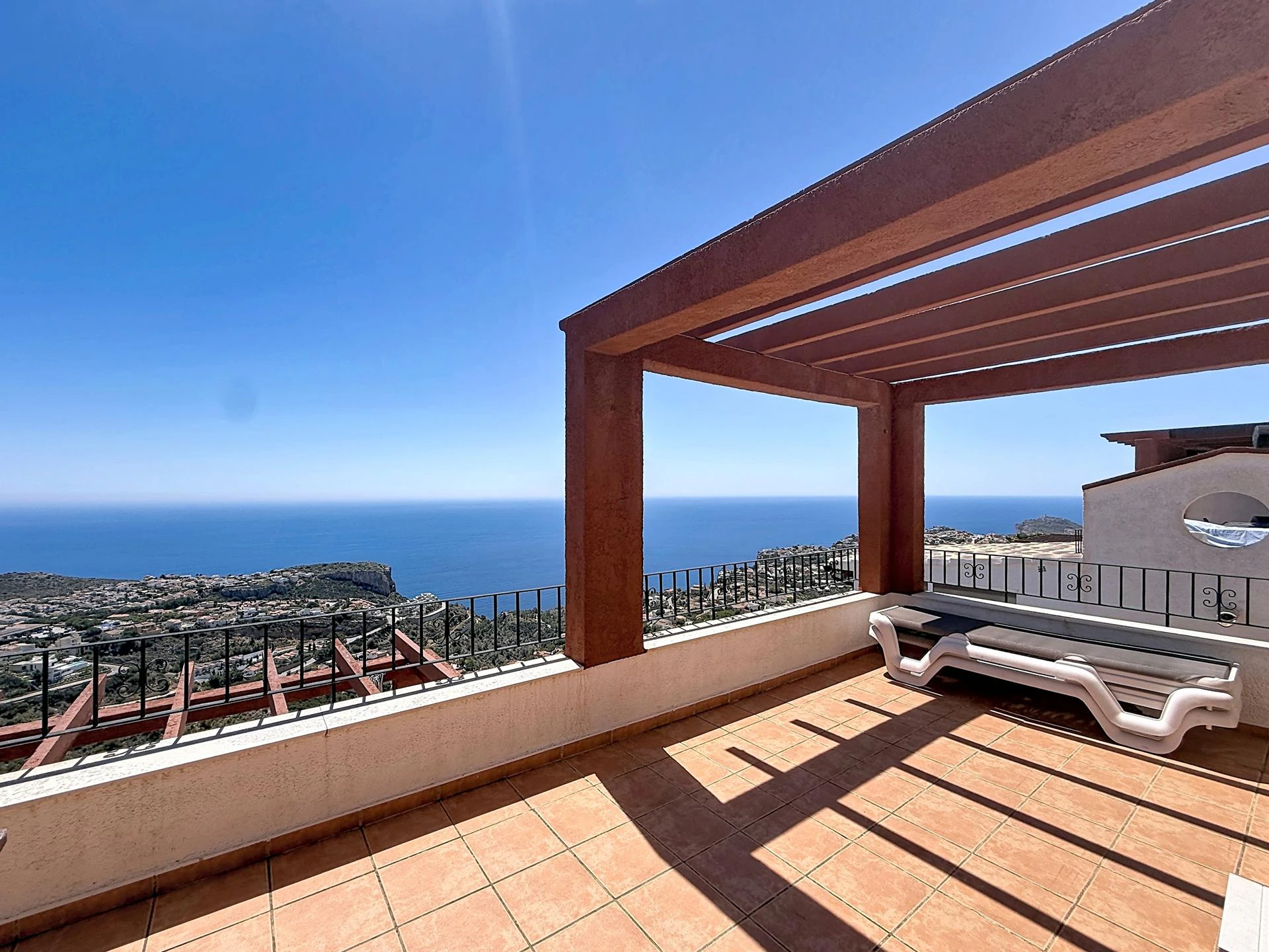Apartamento en pueblo panorama · cumbre del sol · costa blanca norte