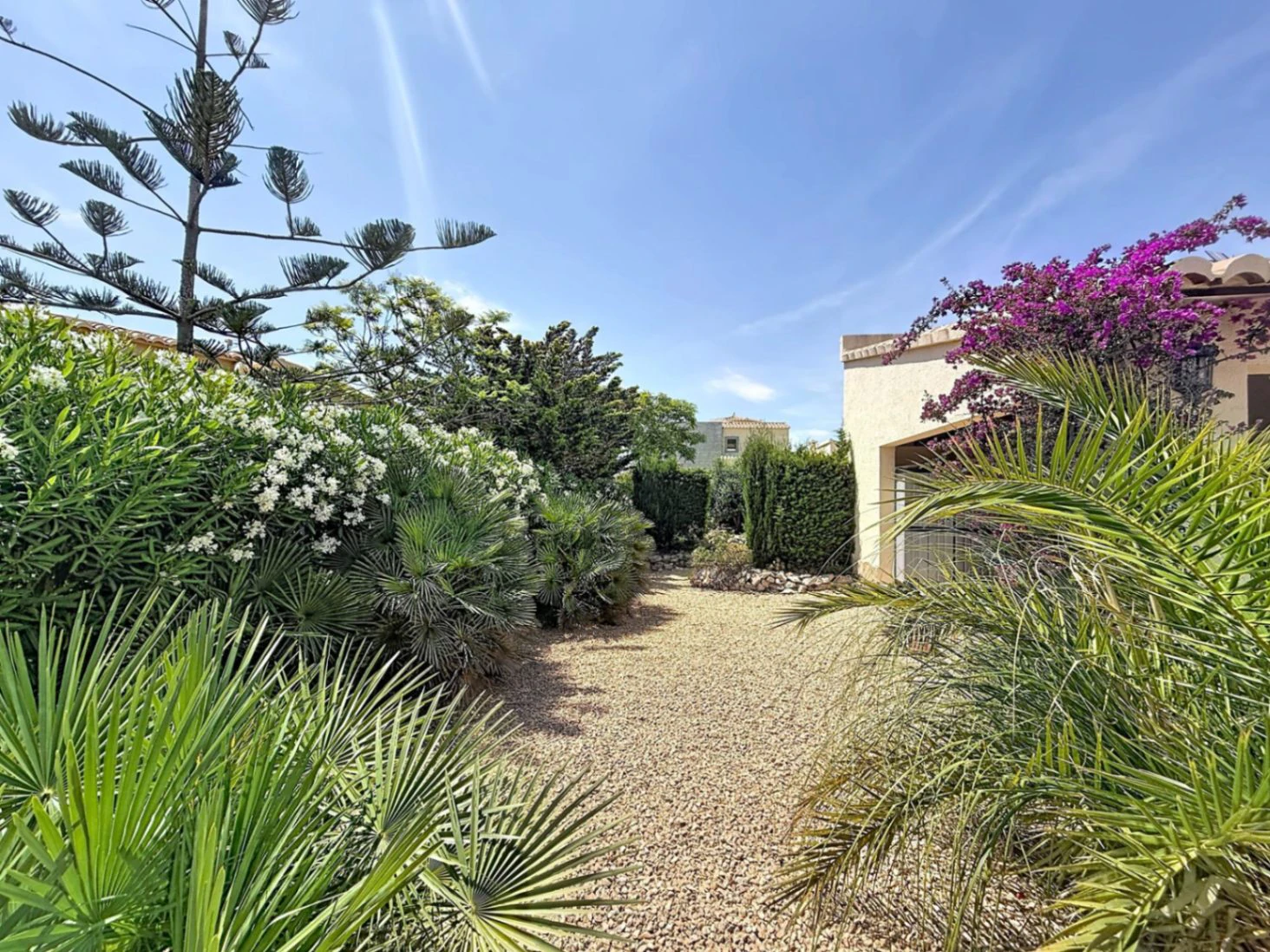 Villa en residencial magnolias cumbre del sol costa blanca norte