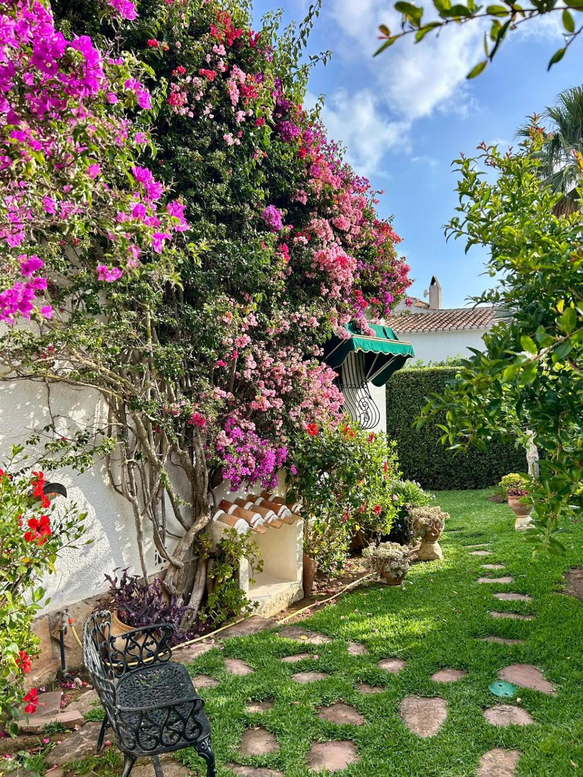 Villa mediterránea con encanto y vistas abiertas al Montgó – Jávea