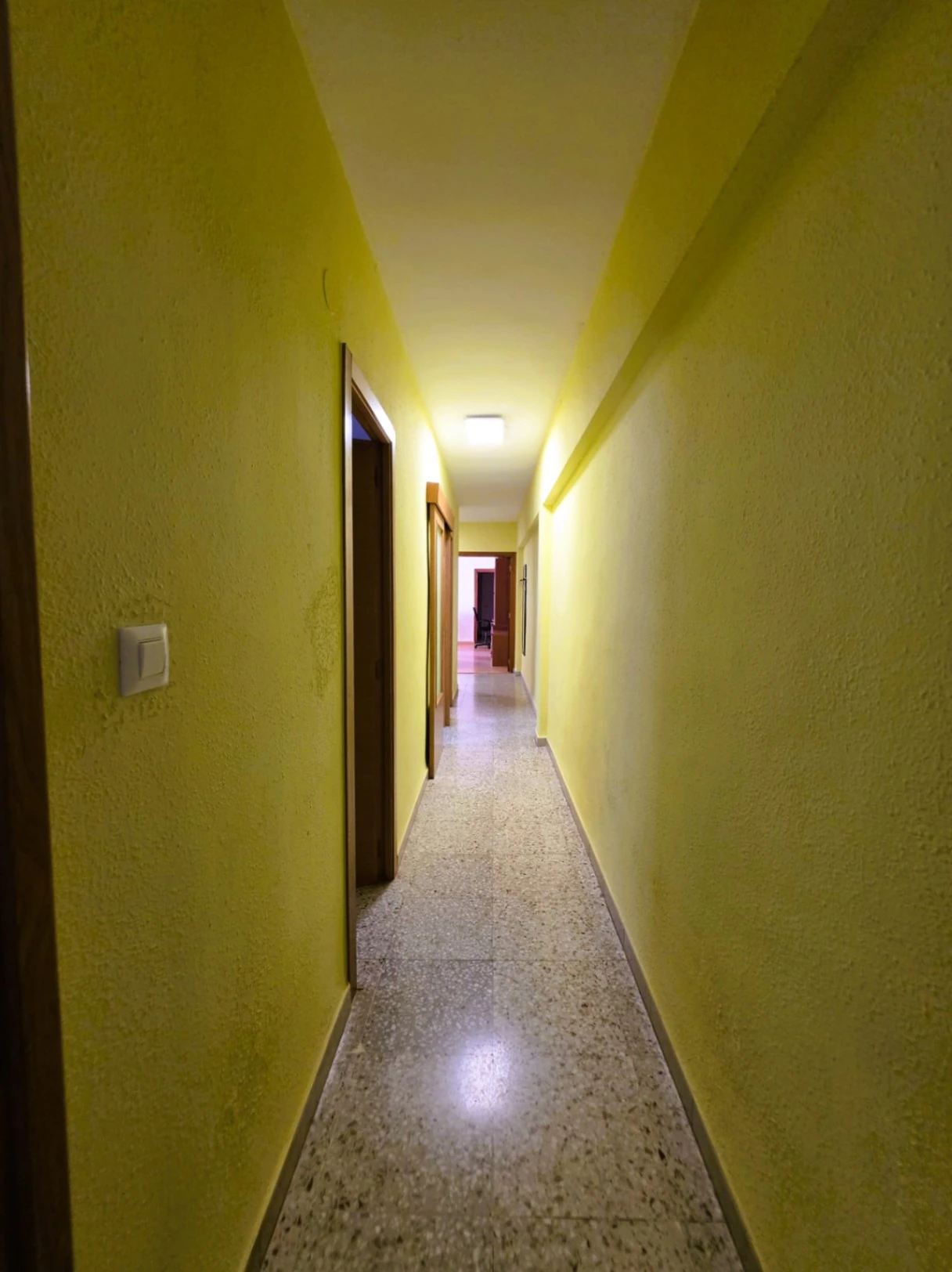 Amplio apartamento de 4 habitaciones en venta - Jalón