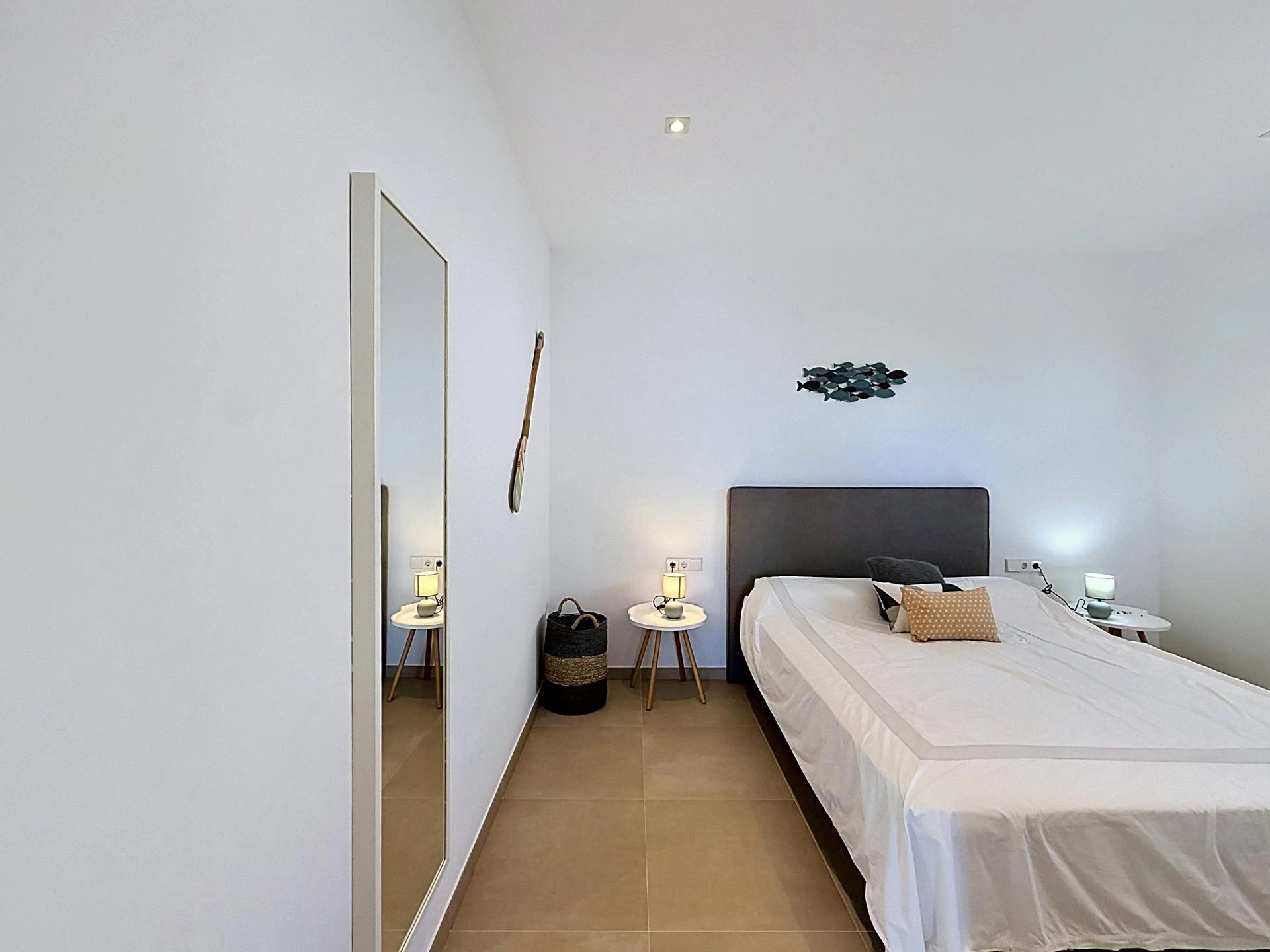 Villa contemporánea con vistas al mar y piscina desbordante privada en Residencial Magnolias, Cumbre del Sol