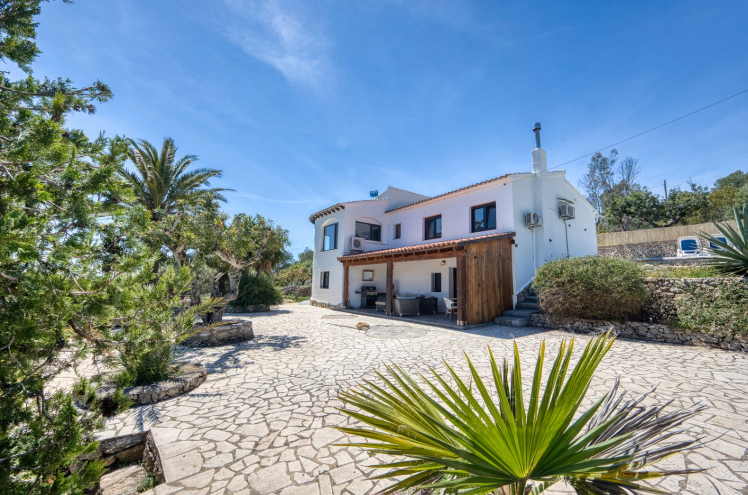 Luxury Countryside Villa for Sale in Benissa with Sea Views, Guest Apartment  4,000m² Plot