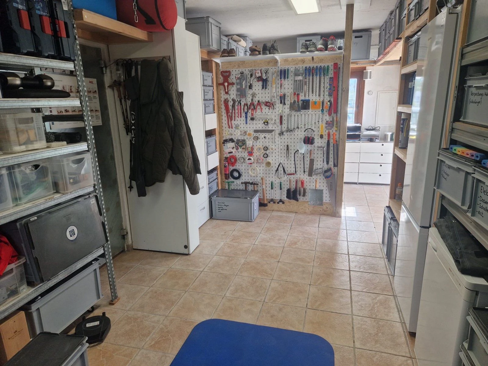 Finca reformada con piscina privada, gran parcela llana y placas solares - Teulada