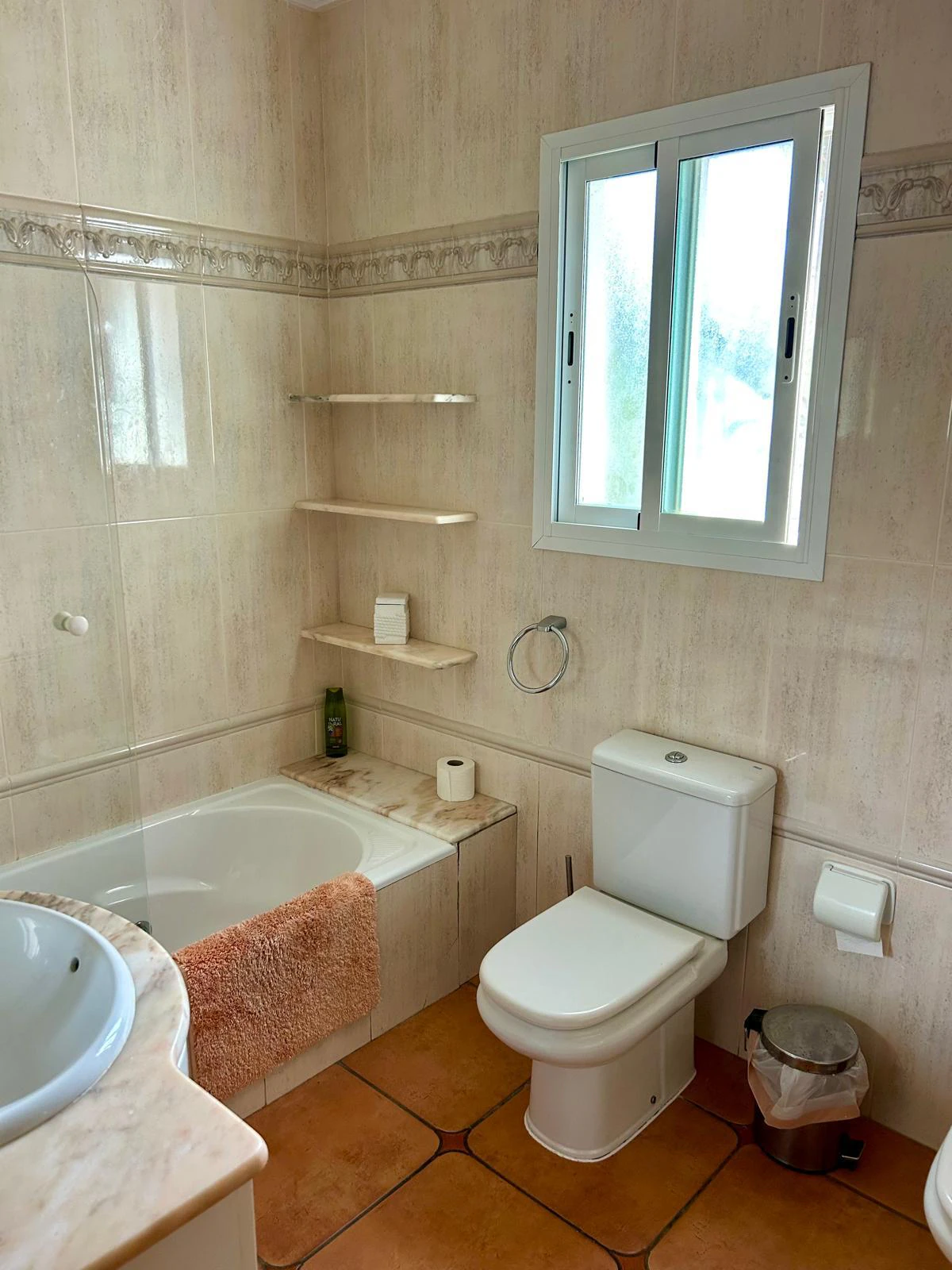 Villa mediterránea con encanto y vistas abiertas al Montgó – Jávea
