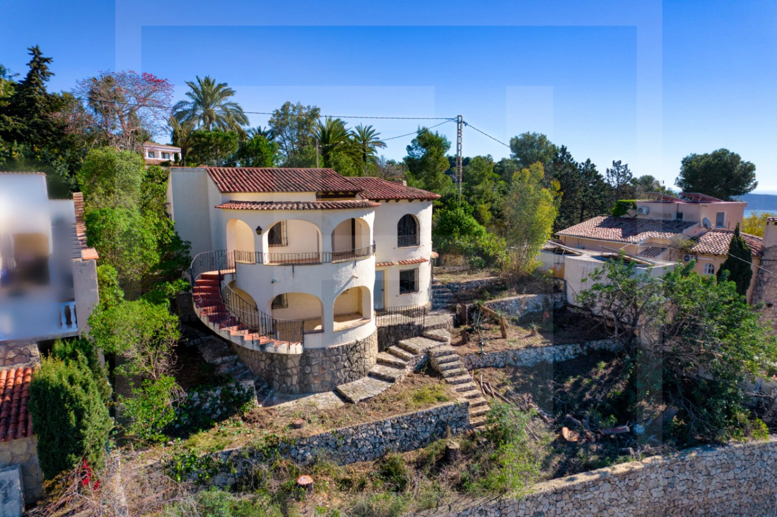 Villa mediterránea con vistas abiertas al mar en Montemar, Benissa