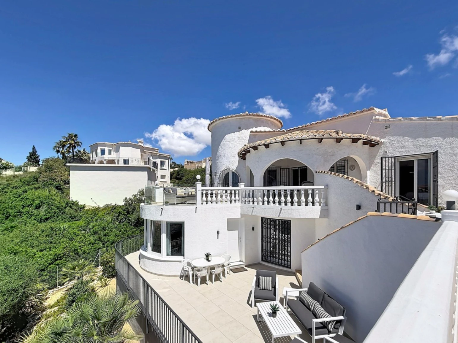 Villa independiente con vistas al mar y piscina climatizada Kalmias Cumbre del Sol Costa Blanca Norte