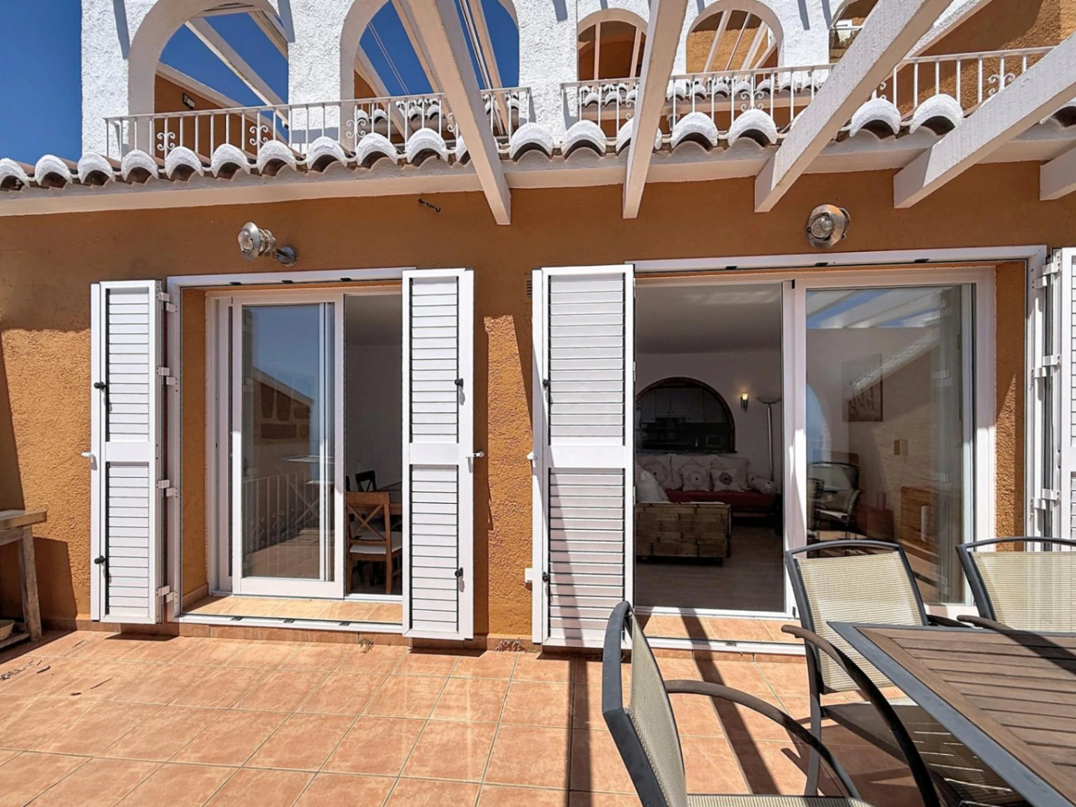 Apartamento dúplex en Pueblo Panorama, Cumbre del Sol, con vistas al mar y al Portet de Moraira