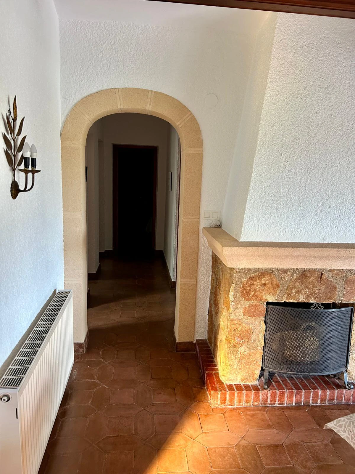 Villa mediterránea con encanto y vistas abiertas al Montgó – Jávea