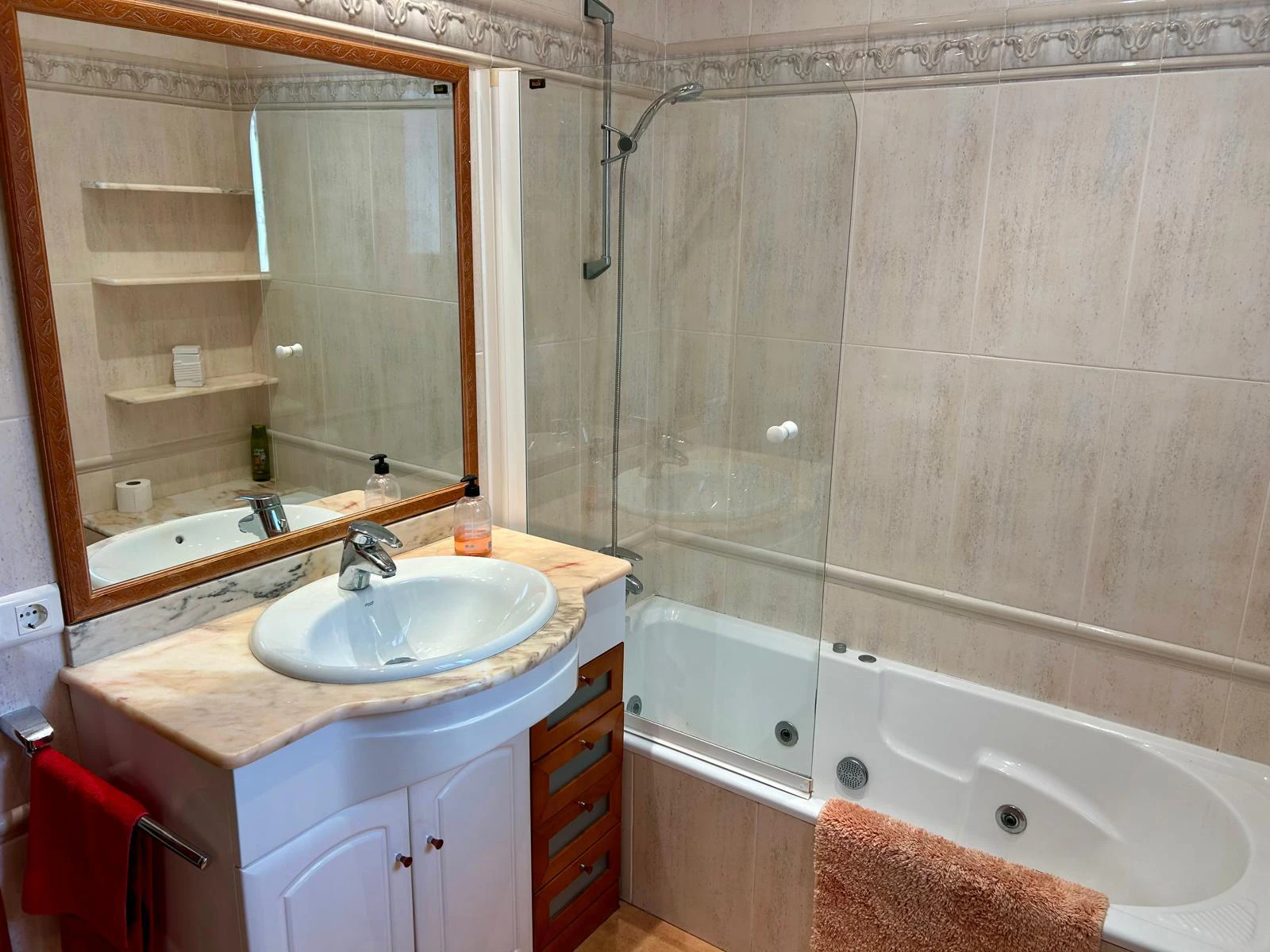 Villa mediterránea con encanto y vistas abiertas al Montgó – Jávea