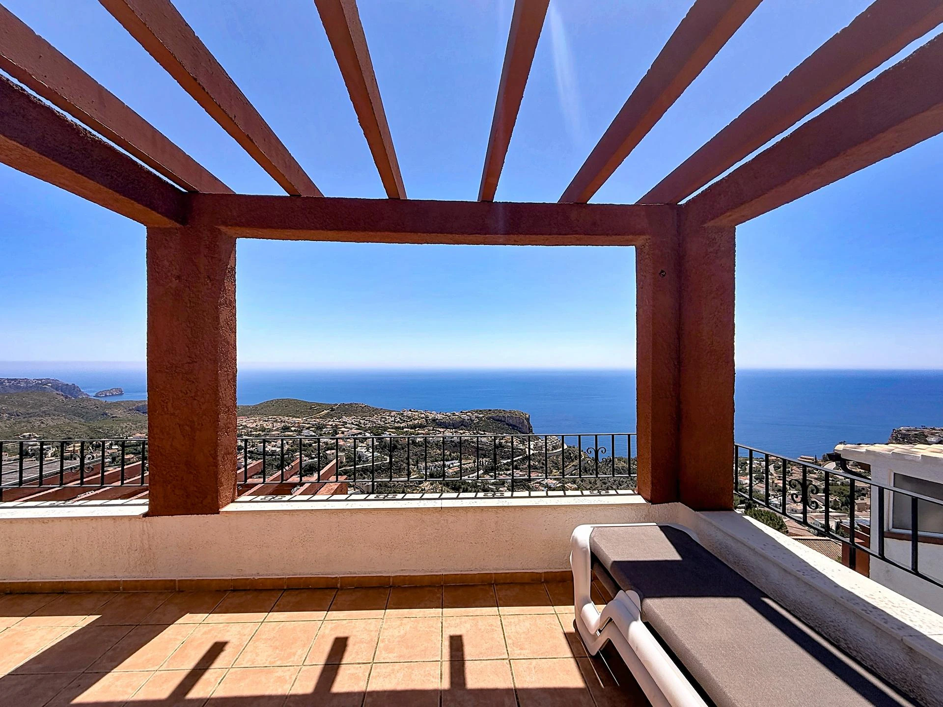 Apartamento en pueblo panorama · cumbre del sol · costa blanca norte