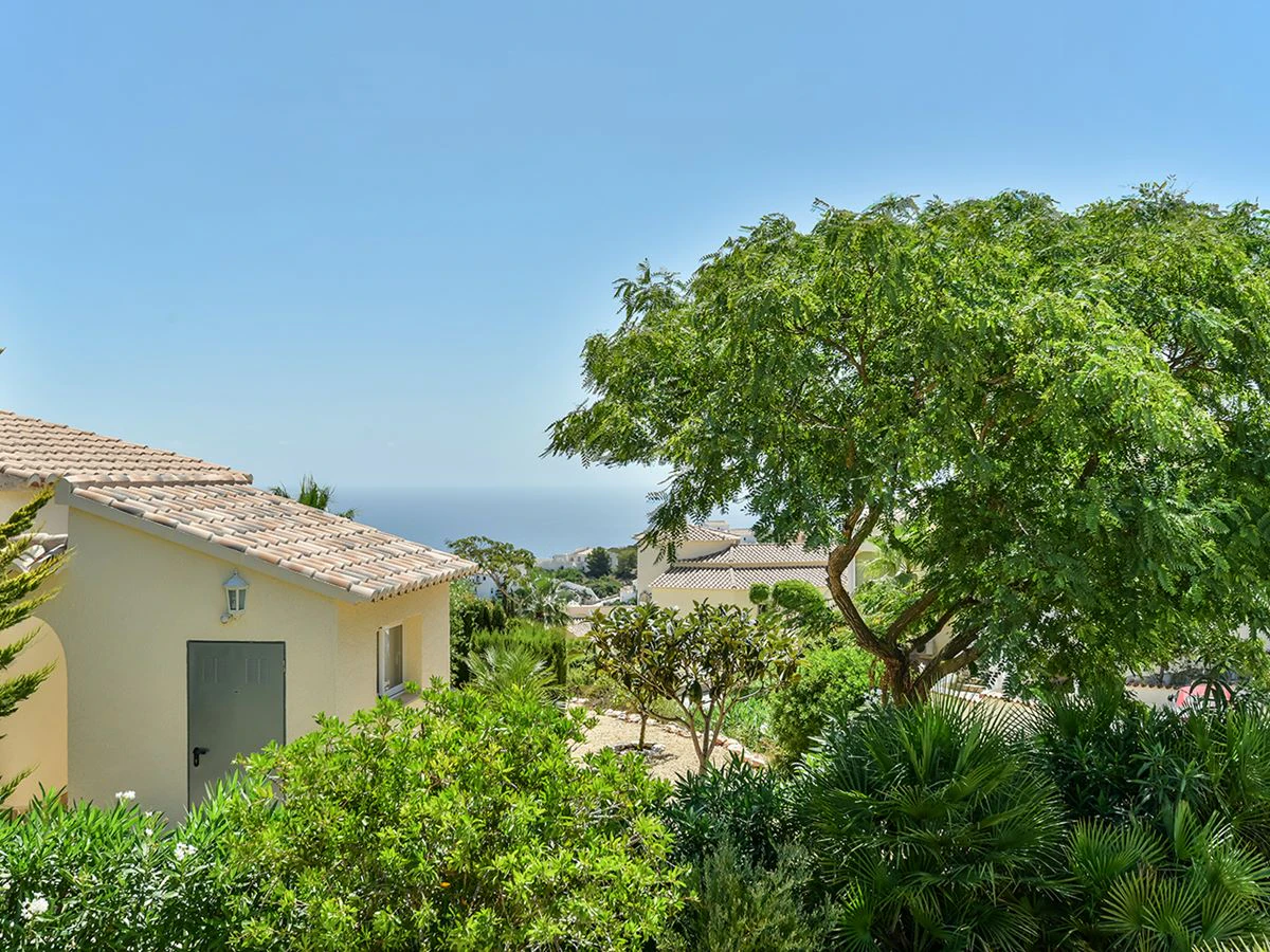 Villa en residencial magnolias cumbre del sol costa blanca norte