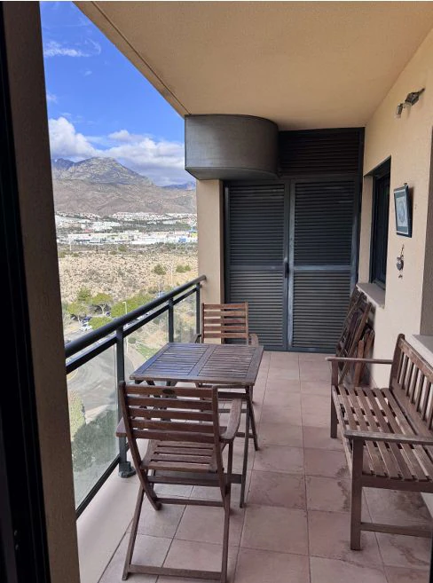 Luminoso apartamento situado en la exclusiva zona de La Cala de Villajoyosa
