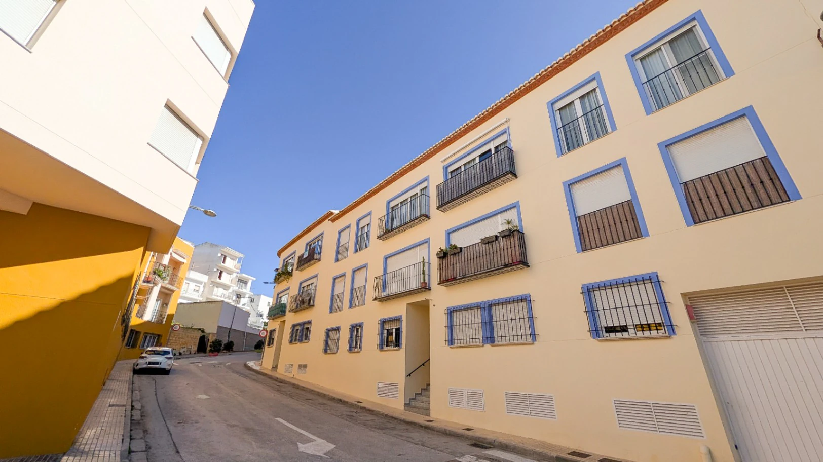 CH-NL244196 - Apartamento en Venta en Benitachell – Amplio Hogar de 3 Dormitorios en el Segundo Piso