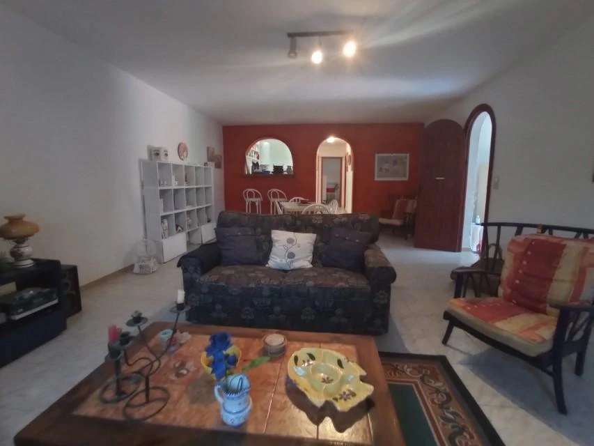 VP8 - Chalet en venta en Pedreguer con vistas