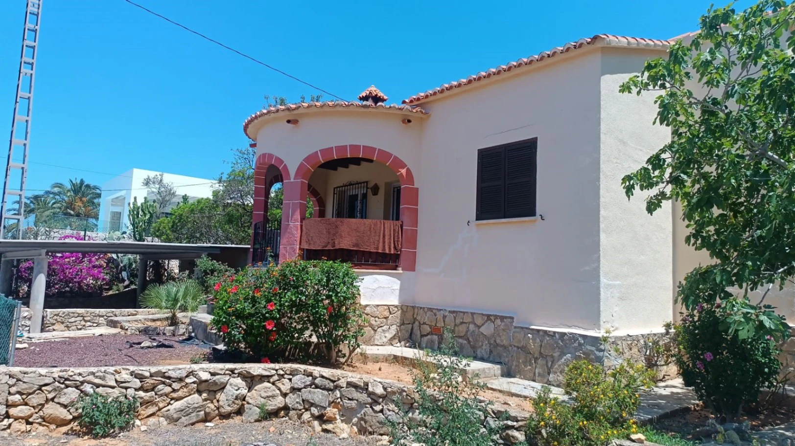 Chalet en venta en Denia con vistas a la montaña