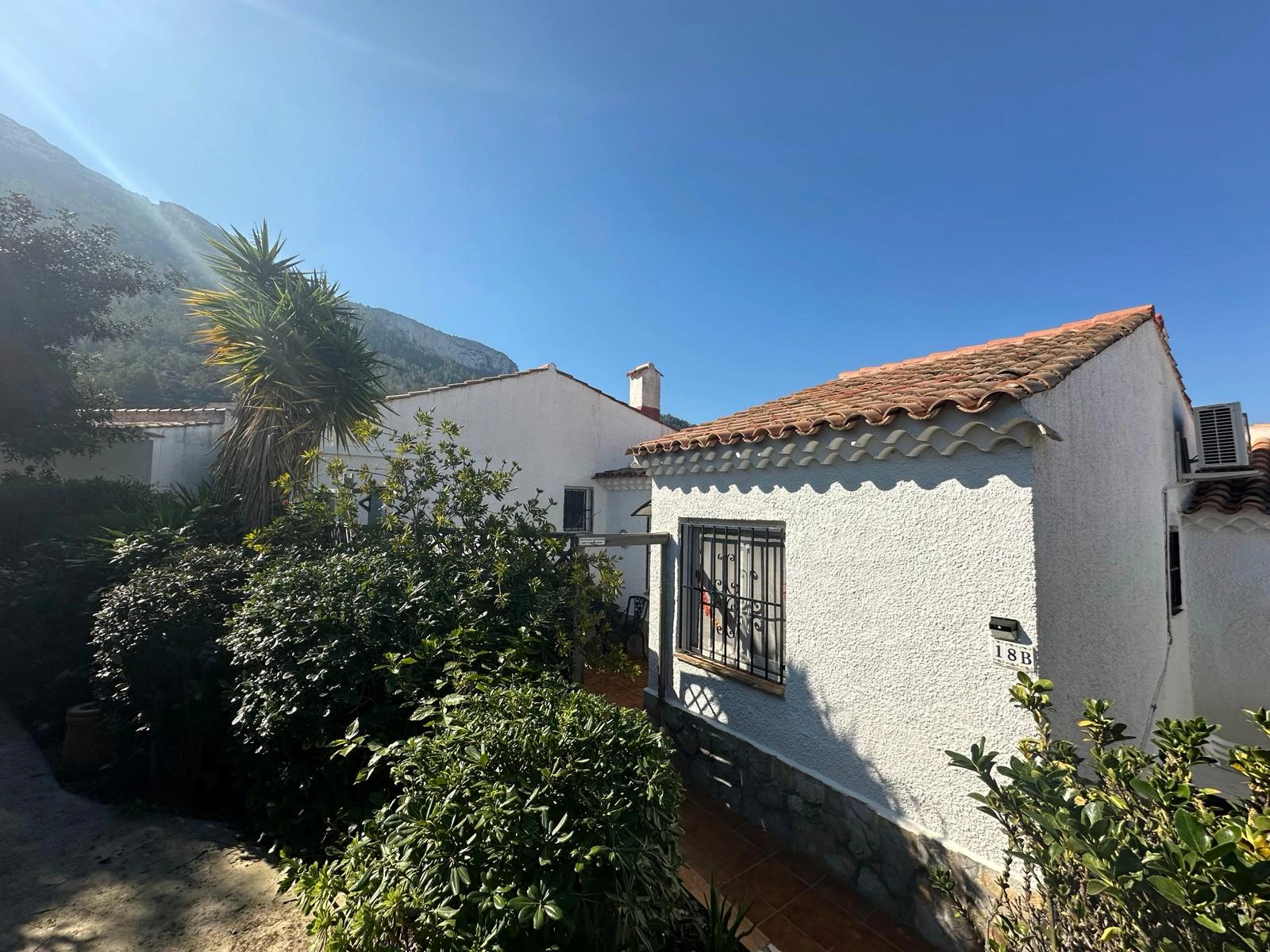 B27 - Adosado en venta en Dénia el Montgo con vistas al mar