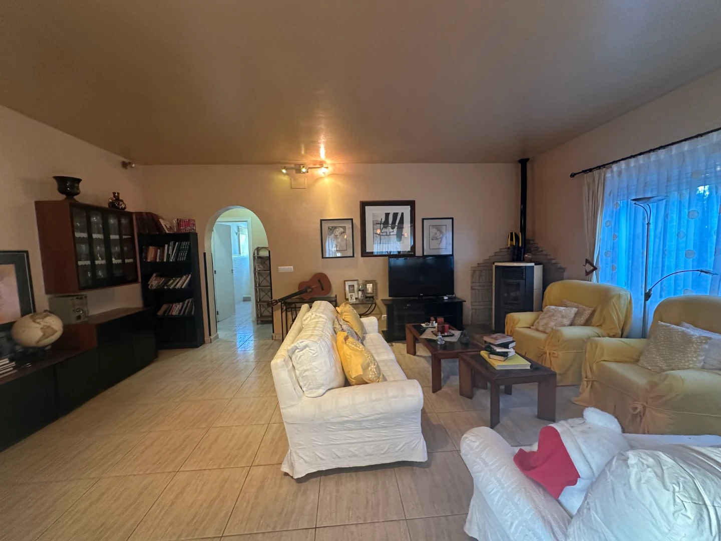 V25 - Chalet en Benitachell con amplia parcela  vistas al montgo y al mar