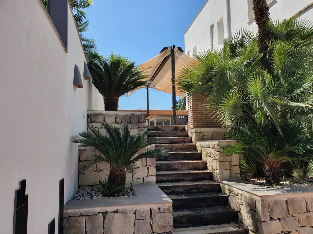 VP22 - Chalet renovado en Denia en venta con vistas al Mar